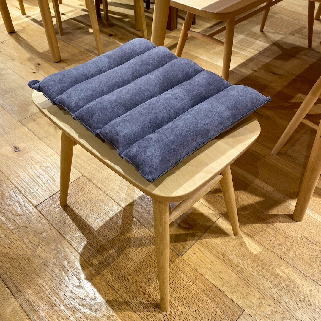 グランフロント大阪】座って、支えて、眠れるクッション｜無印良品